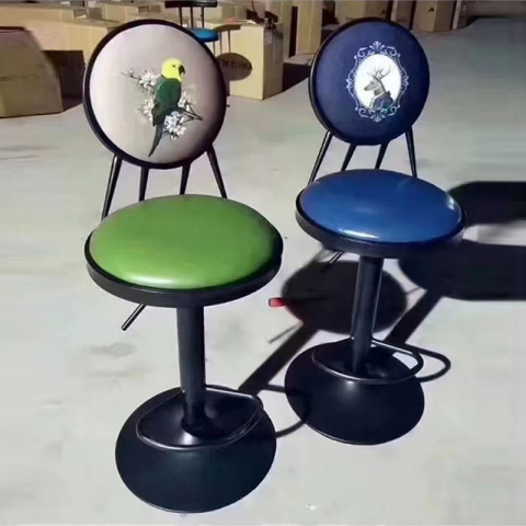勝芳家具 家具批發(fā) 復(fù)古式餐桌椅 酒吧椅 鐵皮椅 鐵皮吧凳 吧臺 吧凳 餐椅 鋼木家具 酒店家具 鐵桶凳 工業(yè)風(fēng)家具 主題家具 酒吧家具 安鑫家具
